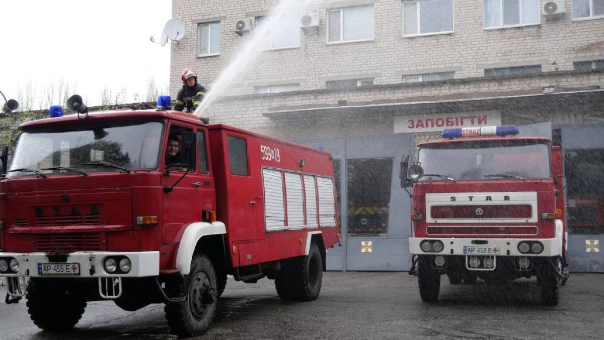 Запорізькі рятувальники провели тест-драйв нових пожежних авто