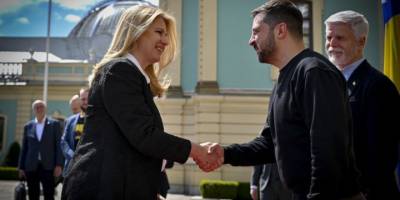Зеленський зустрівся з президентами Чехії і Словаччини у Києві