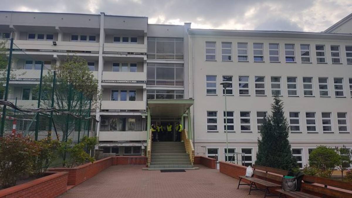 Росіяни залишили будівлю-школу для дітей дипломатів, яку повернули мерії Варшави