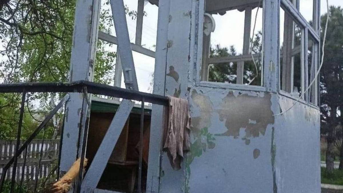 На Запоріжжі ворог атакував місто Оріхов: пошкоджено будівлю пожежної частини