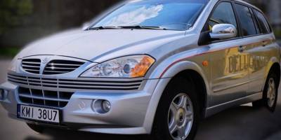 Запорожці передали одному з батальйонів  автомобіль для виконання бойових завдань