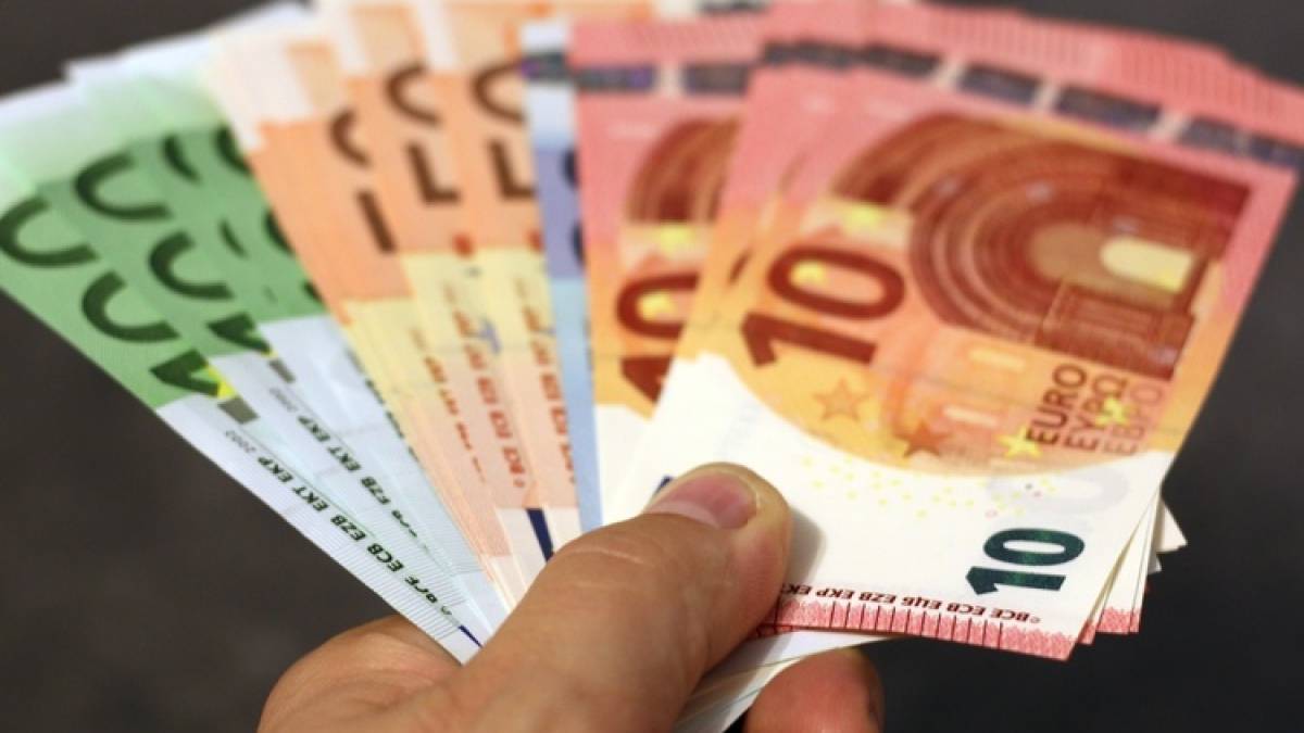 Україна отримала третій транш макрофінансової допомоги розміром 1,5 млрд євро