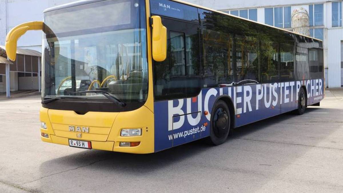 Для громади Мелітополя з Німеччини прийшли два сучасні автобуси