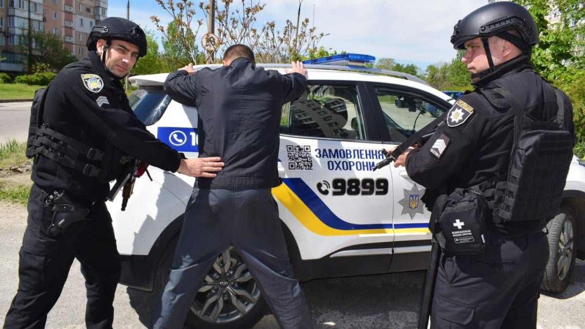 У Запоріжжі вже встановили 62 кнопки термінового виклику поліції: де їх шукати?