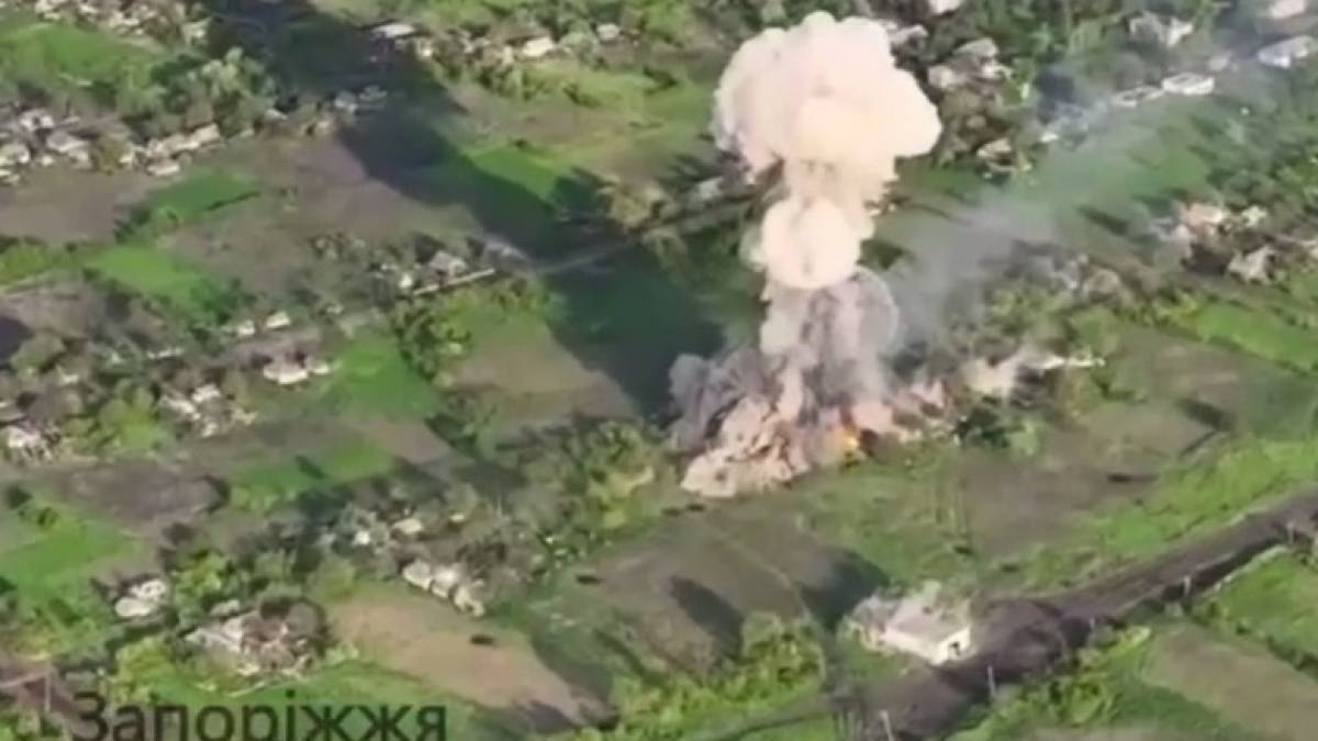 На Запоріжжі артилерія ЗСУ ударила по складу з боєкомплектом окупантів