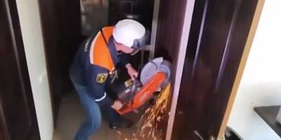 На Запоріжжі озброєні болгарками окупанти грабують морські курорти