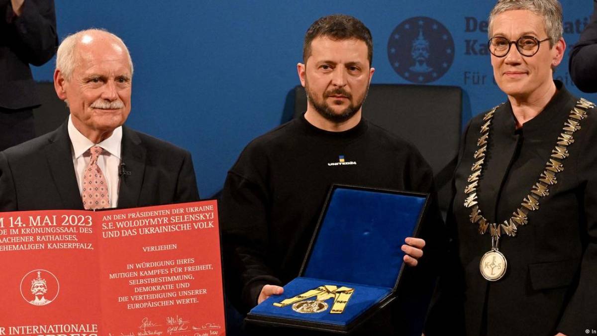Зеленський та український народ отримали премію імені Карла Великого