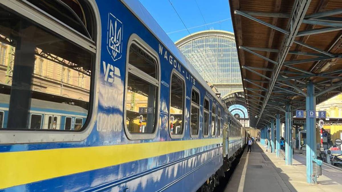 В Угорщині відновили пошкоджену ділянку залізниці: розклад потягів з України