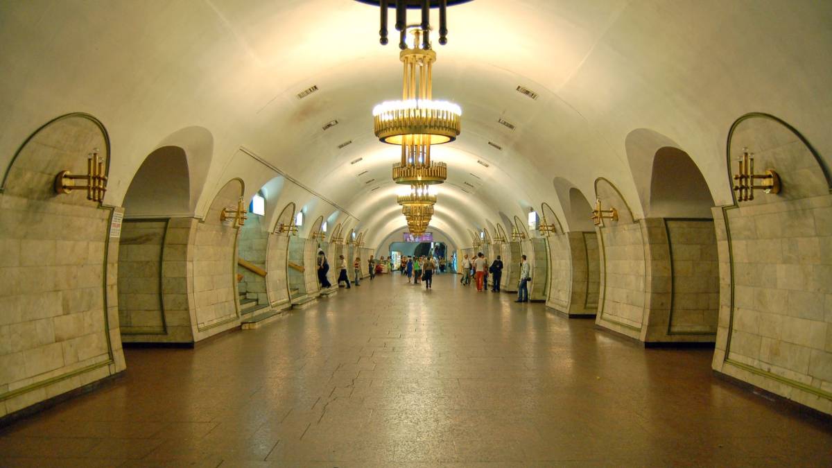 Киевсовет переименовал три станции метро и 22 улицы