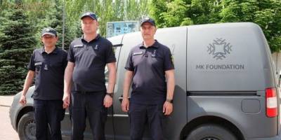 Запорізьким рятувальникам волонтери передали легковий автомобіль