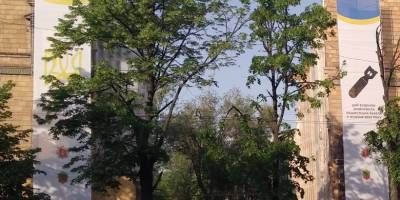 Як у Запоріжжі виглядає багатоповерхівка, пошкоджена минулої осені ракетою рашистів