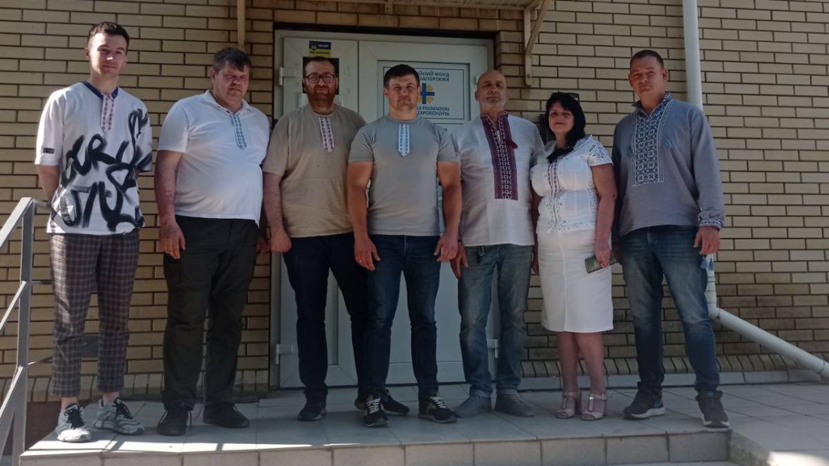 Де ти, моя вишиванко?
