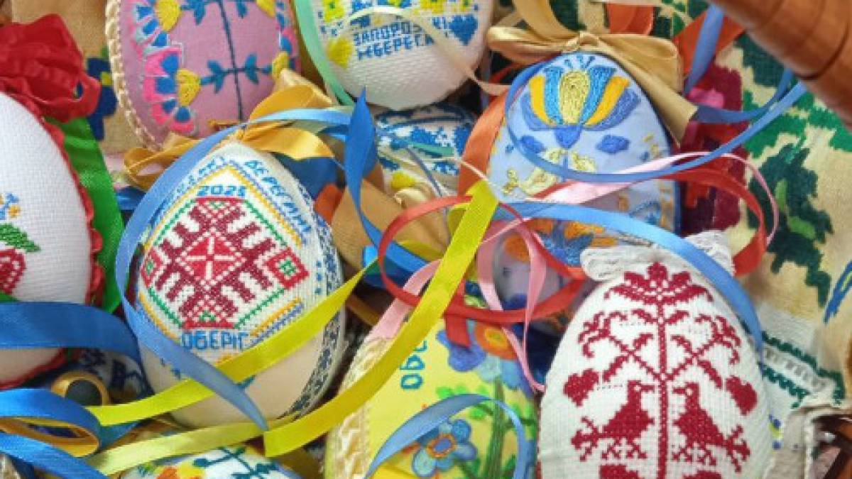 Обереги для малюків від запорізьких майстринь