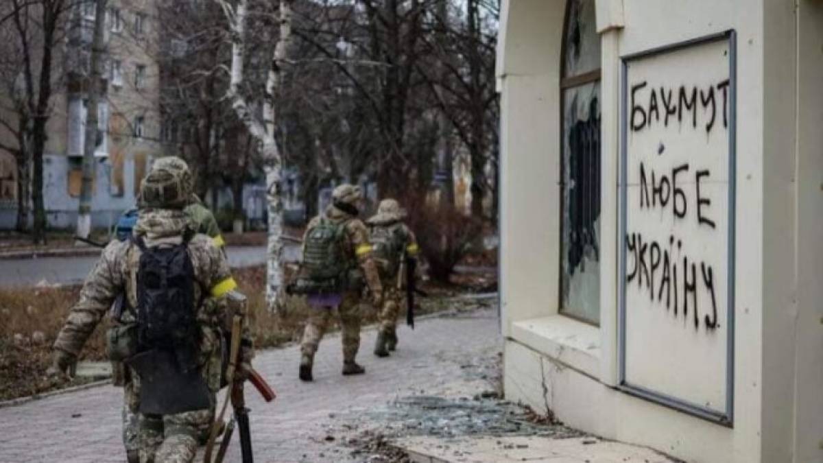 ВСУ контролируют юго-западную часть Бахмута и местами продвигаются – Маляр
