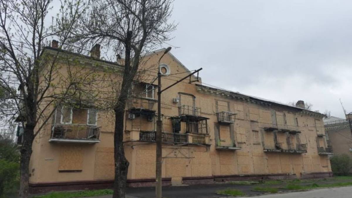 У Запоріжжі відновлять ще один будинок, пошкоджений російськими ракетами