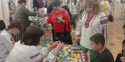 Багатство барв у творчості запорізьких майстринь