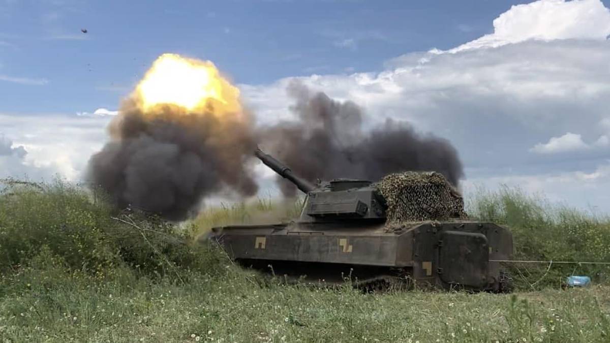 ВСУ за сутки уничтожили 480 оккупантов, 1 вертолет, 4 крылатые ракеты, 4 танка, 40 артсистем, 34 БПЛА — Генштаб ВСУ