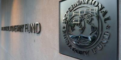 Місія МВФ почала обговорювати перегляд програми для України