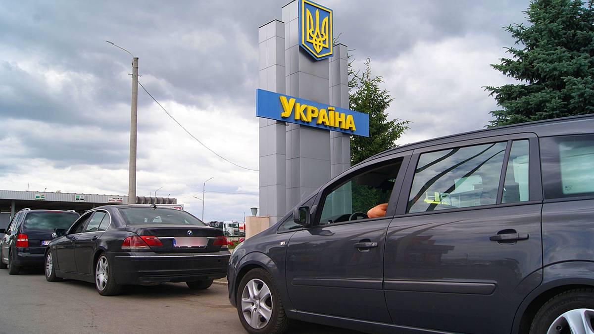 Додому минулої доби повернулися 34 тисячі українців: ситуація на західному кордоні