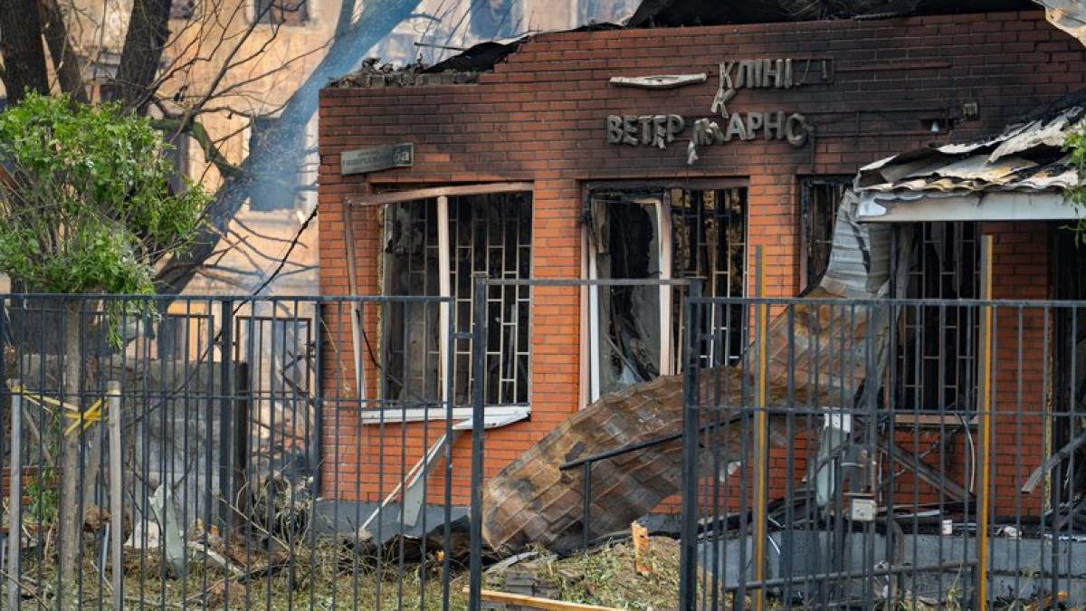 В Днепре в субботу — день траура по погибшим от ракетного обстрела больницы, — мэр Филатов