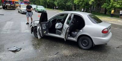 У Запоріжжі рятувальники ліквідували наслідки ДТП: залучалися 14 бійців ДСНС