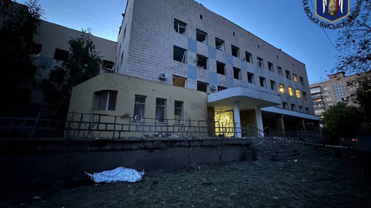 Закрите укриття у Києві: затримано трьох посадовців та охоронця медзакладу
