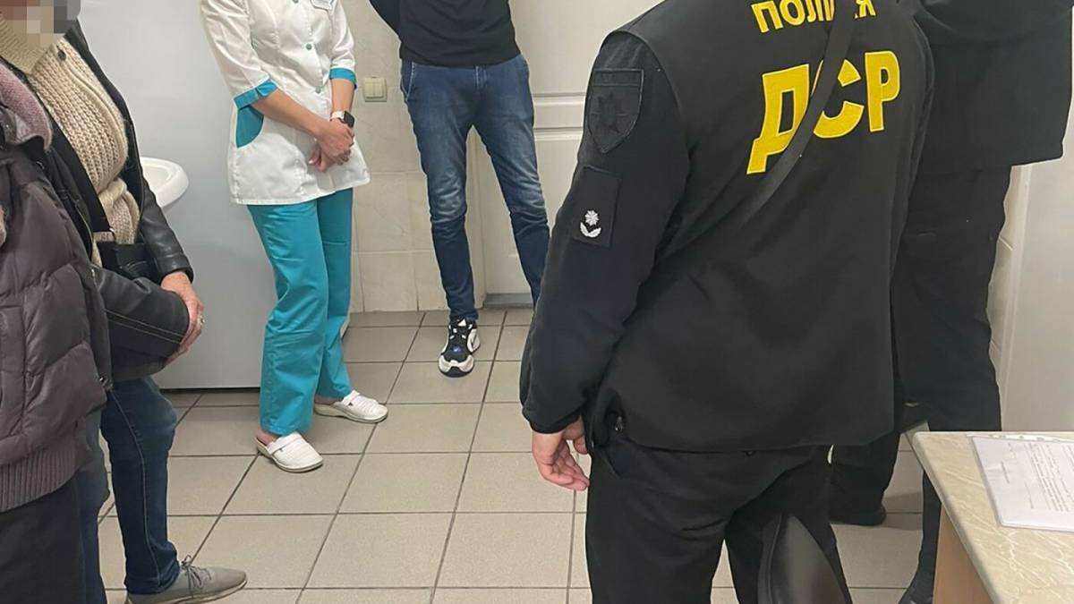 У Запоріжжі скерували до суду справу медиків, які торгували довідками про вакцинацію