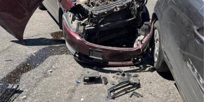 У Запоріжжі сталася автоаварія: зіткнулися одразу три авто (фото)