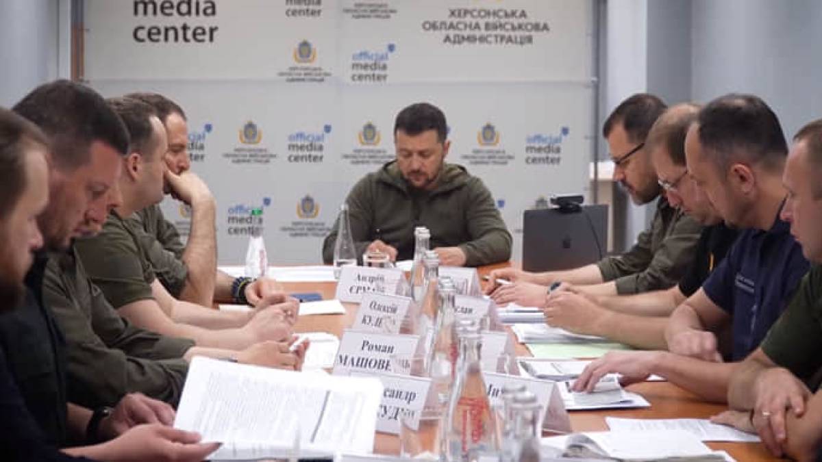 Зеленський прибув до Херсонської області