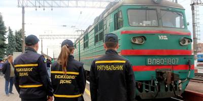На Хмельниччину прибув евакуаційний потяг з Херсонської області