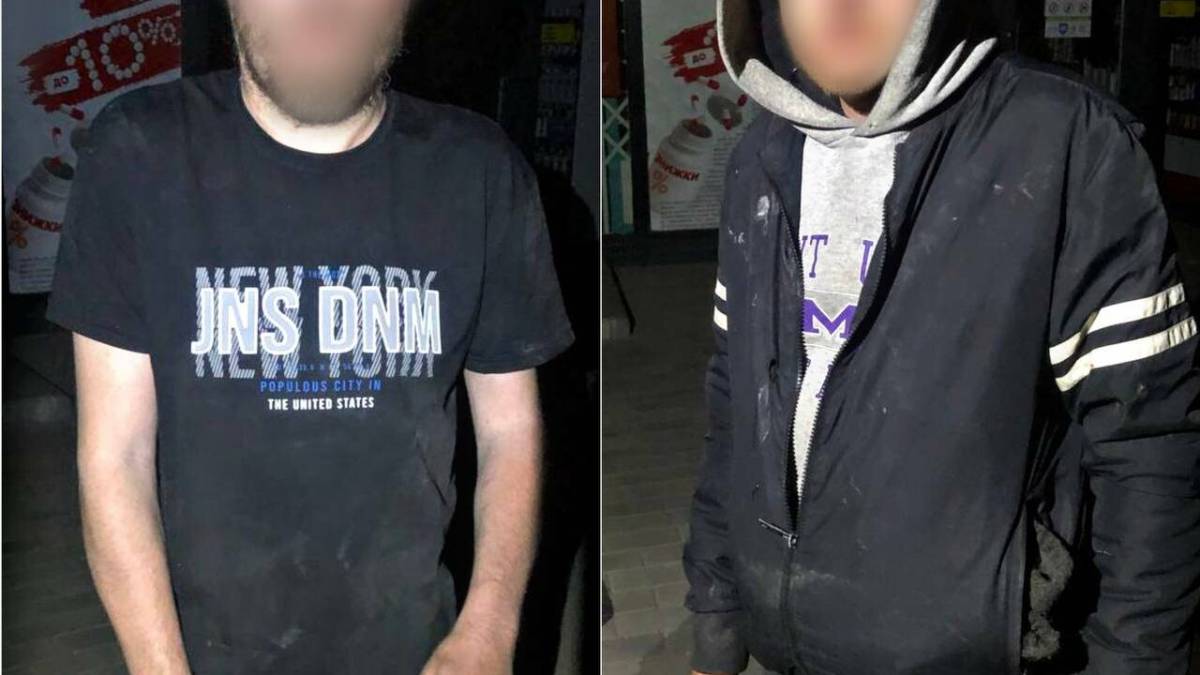 У Запоріжжі двоє чоловіків вночі вдерлися у магазин та вкрали алкоголь