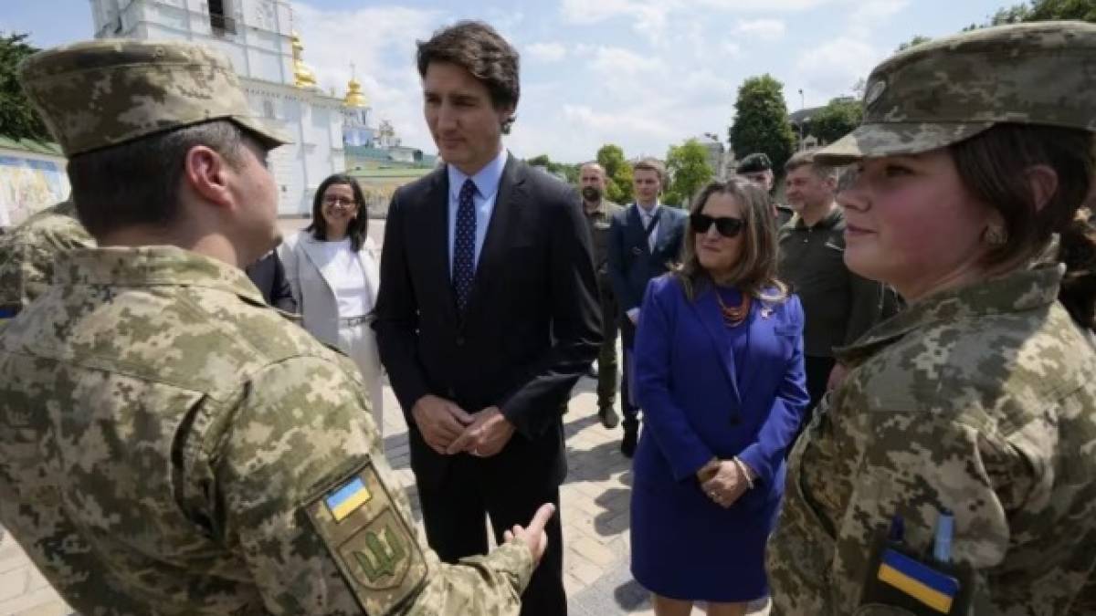 Прем’єр-міністр Канади Джастін Трюдо прибув з неоголошеним візитом до Києва