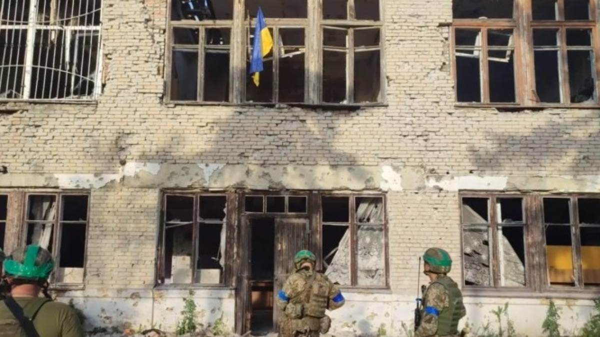 ВСУ освободили село Благодатное в Донецкой области (видео)