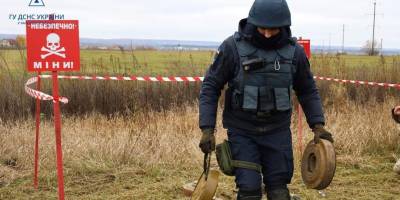У Запорізькому районі піротехніки знешкодили залишки РСЗВ та касетні елементи