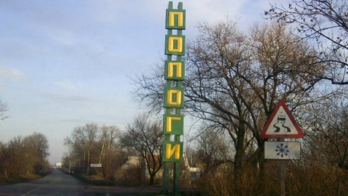 В Пологах Запорізької області рашисти перевдягаються в цивільний одяг і їздять містом на великих