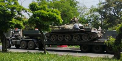 З Запорізької області окупанти вивозять награбоване на танках, а назад везуть БК на «швидких»