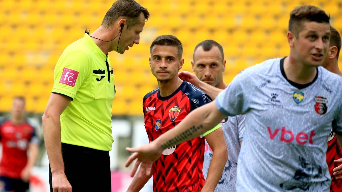 Дивіться найважливішу гру запорізького «Металурга» з «Вересом» (онлайн)