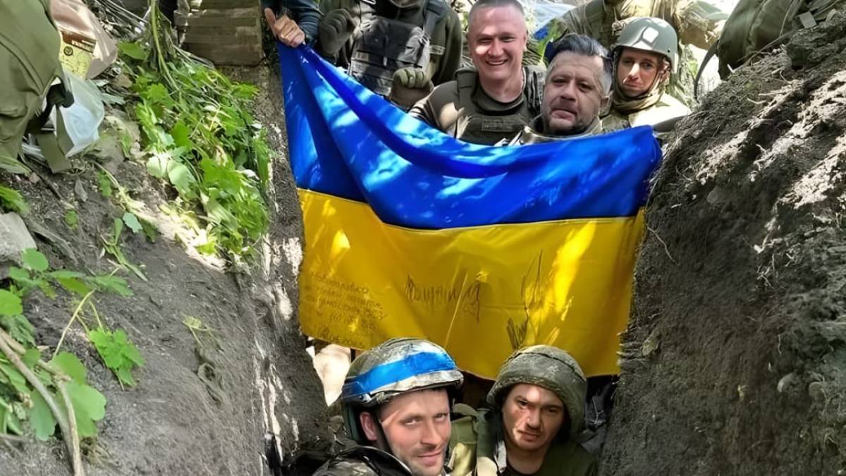 ЗСУ показали кадри зі звільненої Новодарівки на Запоріжжі (відео)