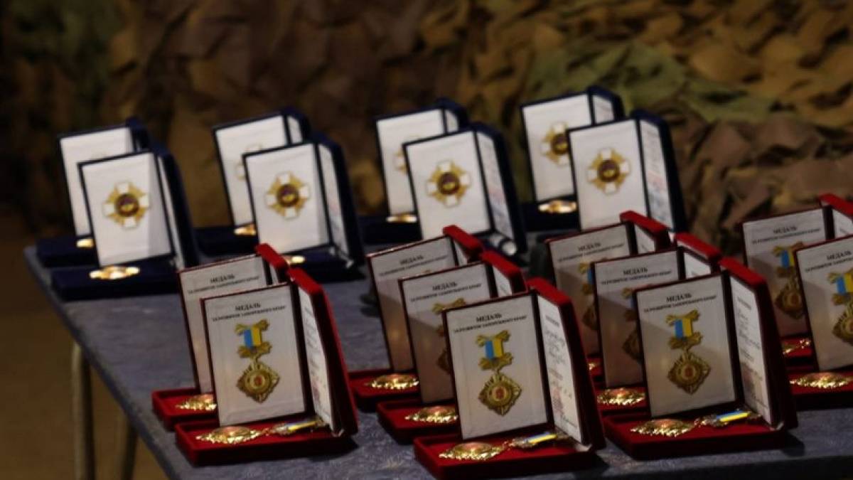 Захисників Запоріжжя нагородили медалями
