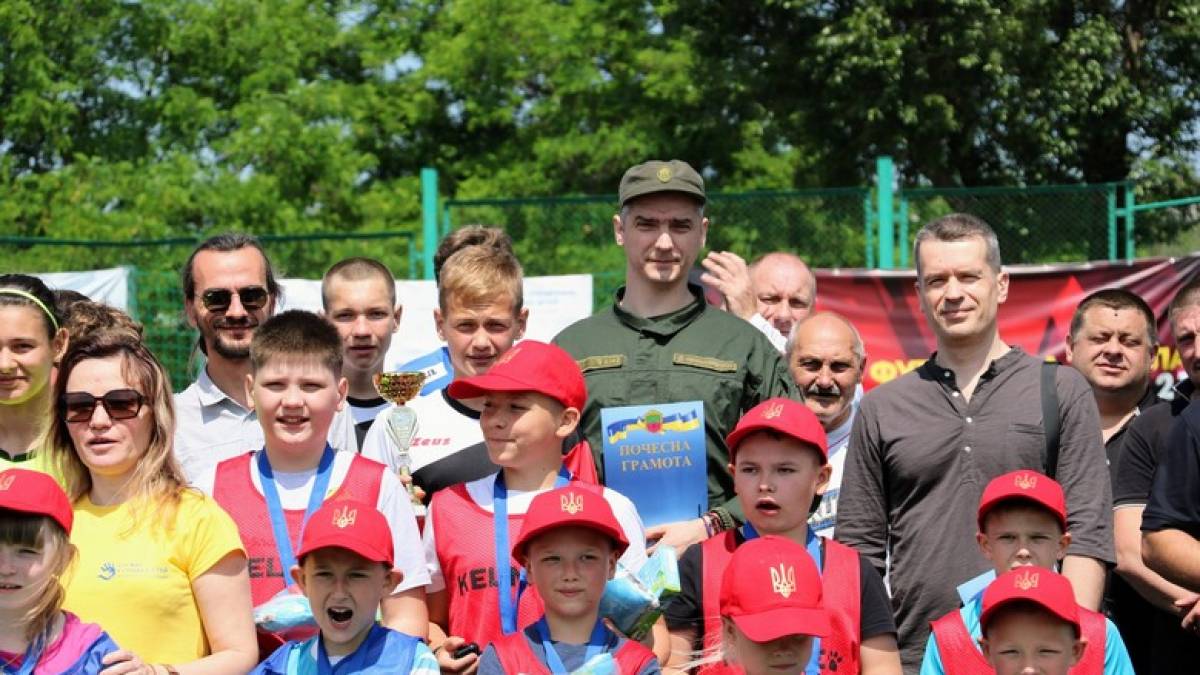 У Запоріжжі відзначили зразкового гвардійця-татуся