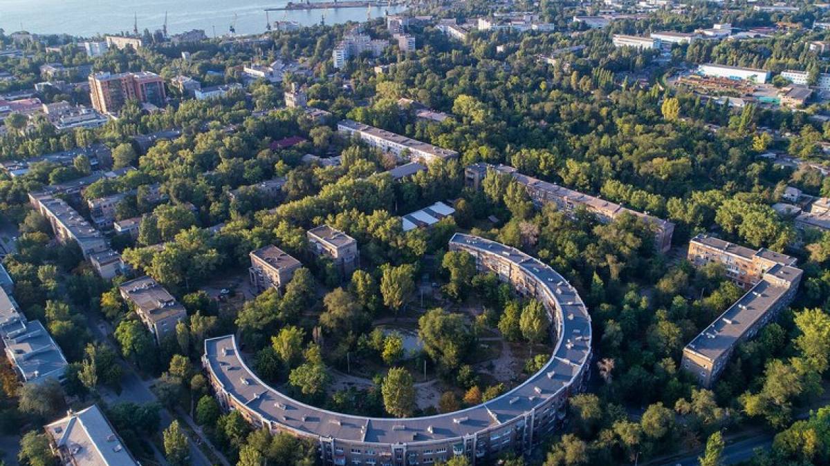 “Модернізм і Запоріжжя: ЛАВСТОРІ”