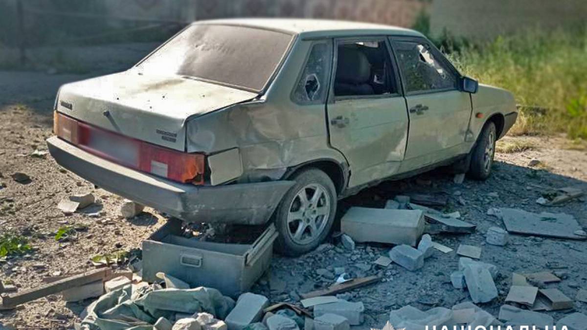 На Запоріжжі поліцейські задокументували наслідки ворожих атак