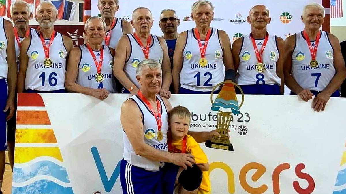 76-річний запоріжець Віталій Красносельський став чемпіоном Європи з баскетболу