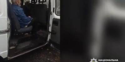 На Запоріжжі поліцейські вивезли з-під обстрілів самотнього пенсіонера