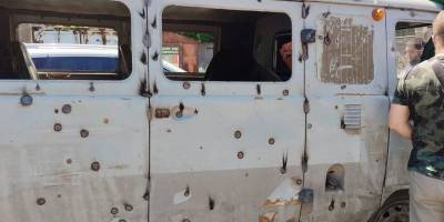 У Запоріжжі волонтери відремонтували для фронту автомобіль, який потрапив під жорстокий ворожий обстріл