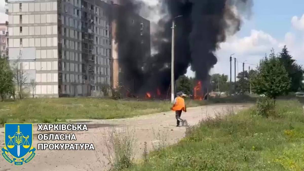 У Первомайському рф вдарила «Іскандером» по місцю прощання з захисником України