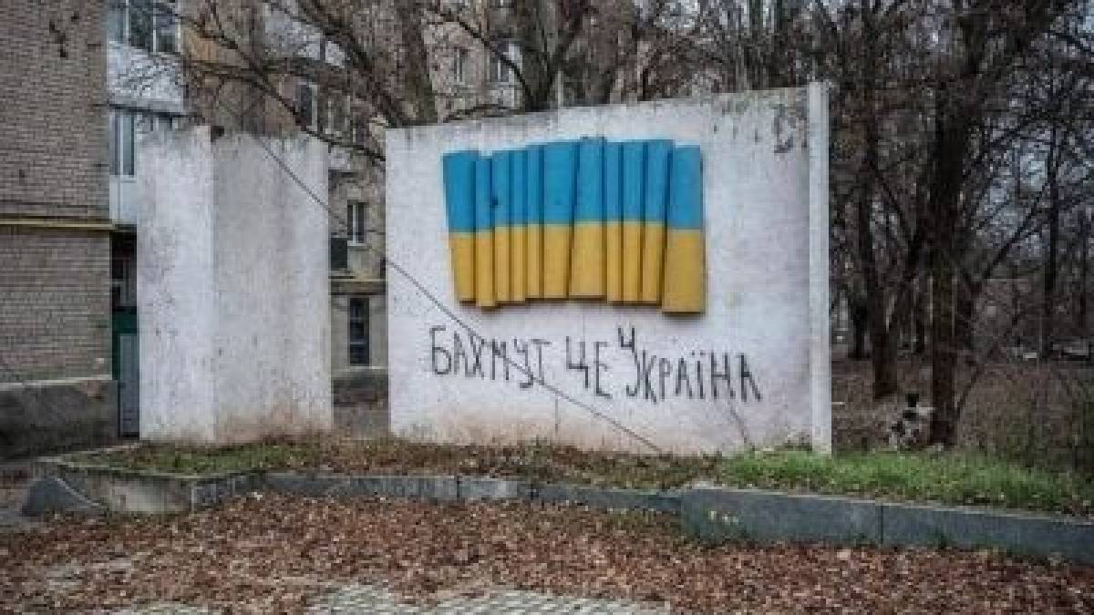 Силы обороны берут Бахмут под огневой контроль – Сырский