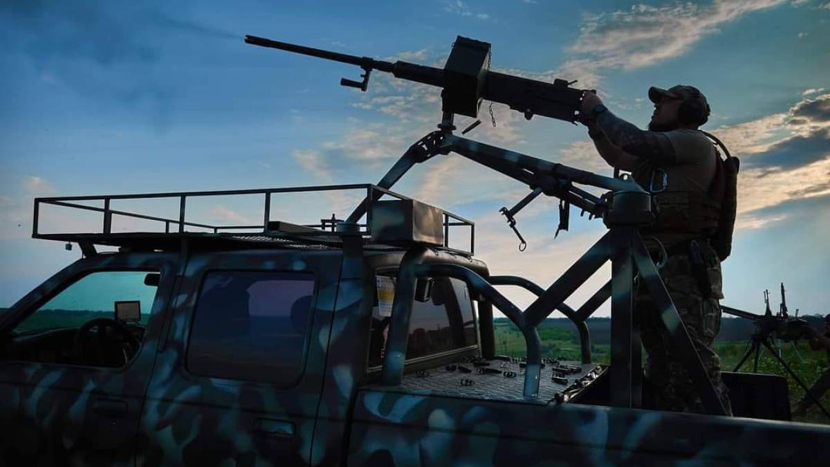 Общие боевые потери противника с 24.02.22 по 11.07.23 – Генштаб ВСУ: 235020 (+540) человек, 310 (+1) вертолетов, 672 (+4) РСЗО, 7983 (+17) ББМ