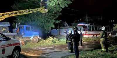 У Запоріжжі рятувальники ліквідували наслідки негоди (фото)