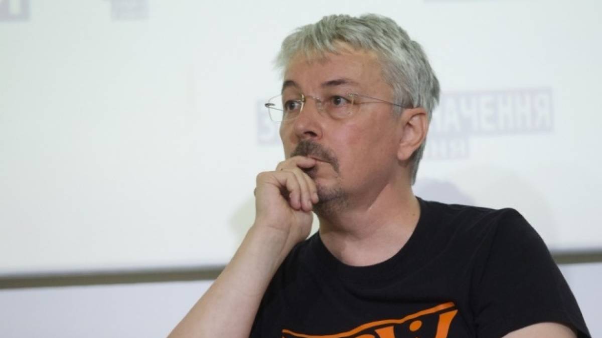 Міністр Ткаченко подав заяву про відставку